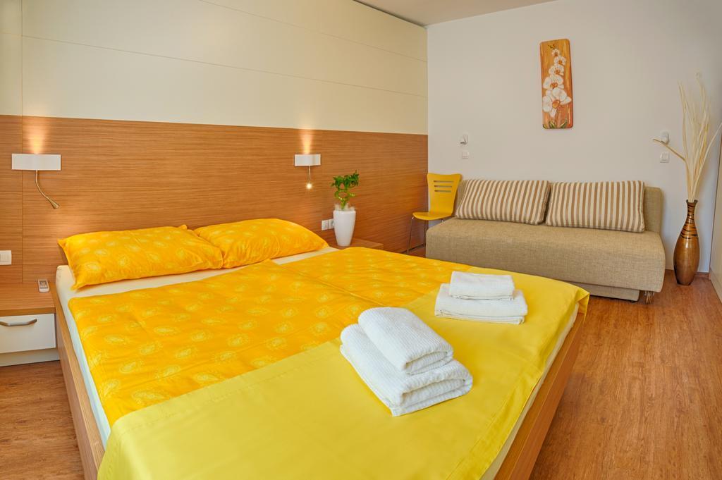 Sea View Guesthouse Opara Пиран Стая снимка